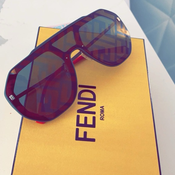 Fendi Aviator Glasses